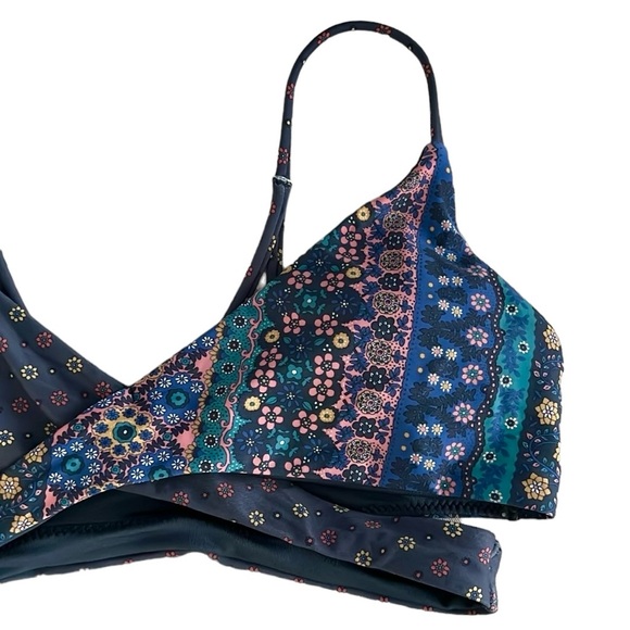 O'Neill Margot Wrap Top - Picture 9 of 13